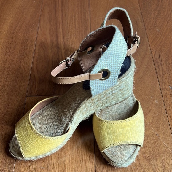 Lucky Brand -Kyndra Wedge Espadrille Sandal
